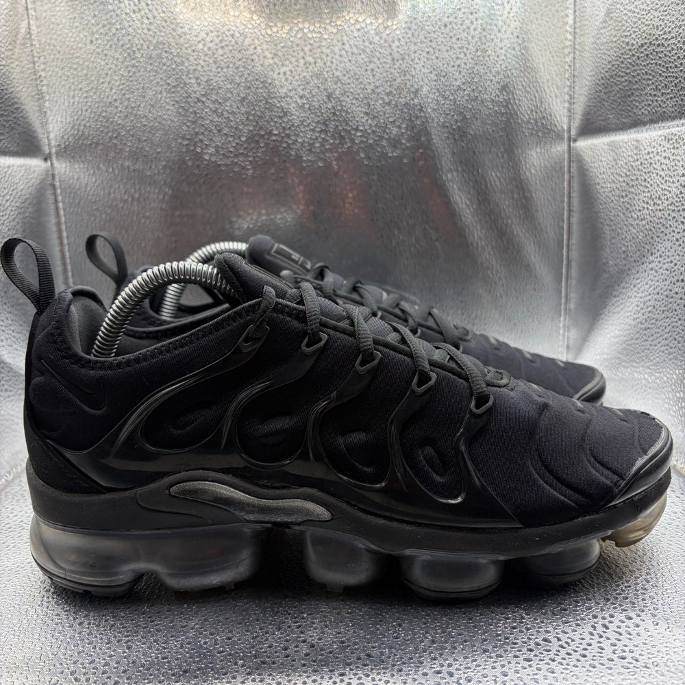 Size 10 Nike Air VaporMax Plus SE Black Womens Lace Up Running Shoes DH1063-001 - Picture 2 of 11